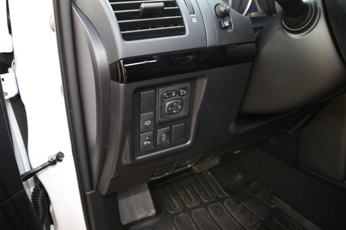 auto magazin srbija toyota land cruiser test