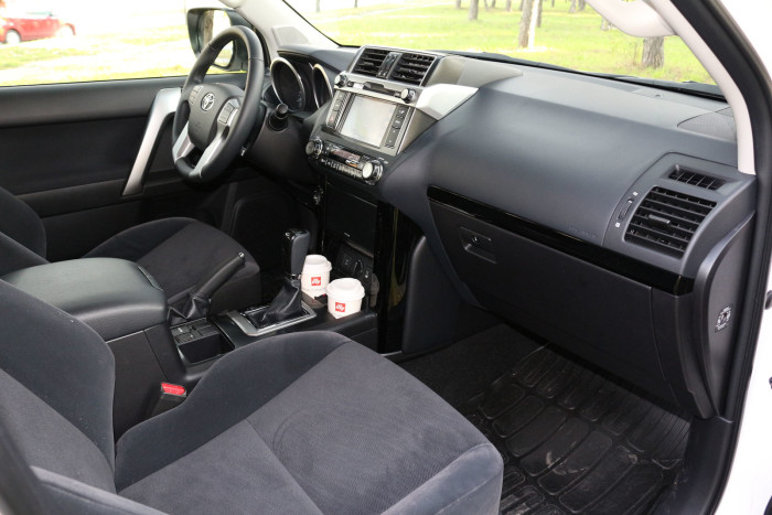 auto magazin srbija toyota land cruiser test