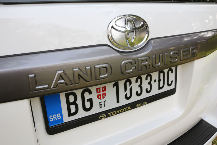 auto magazin srbija toyota land cruiser test