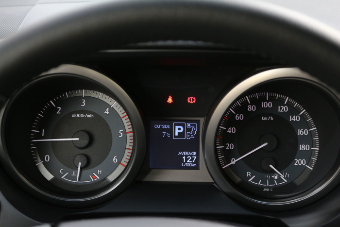 auto magazin srbija toyota land cruiser test
