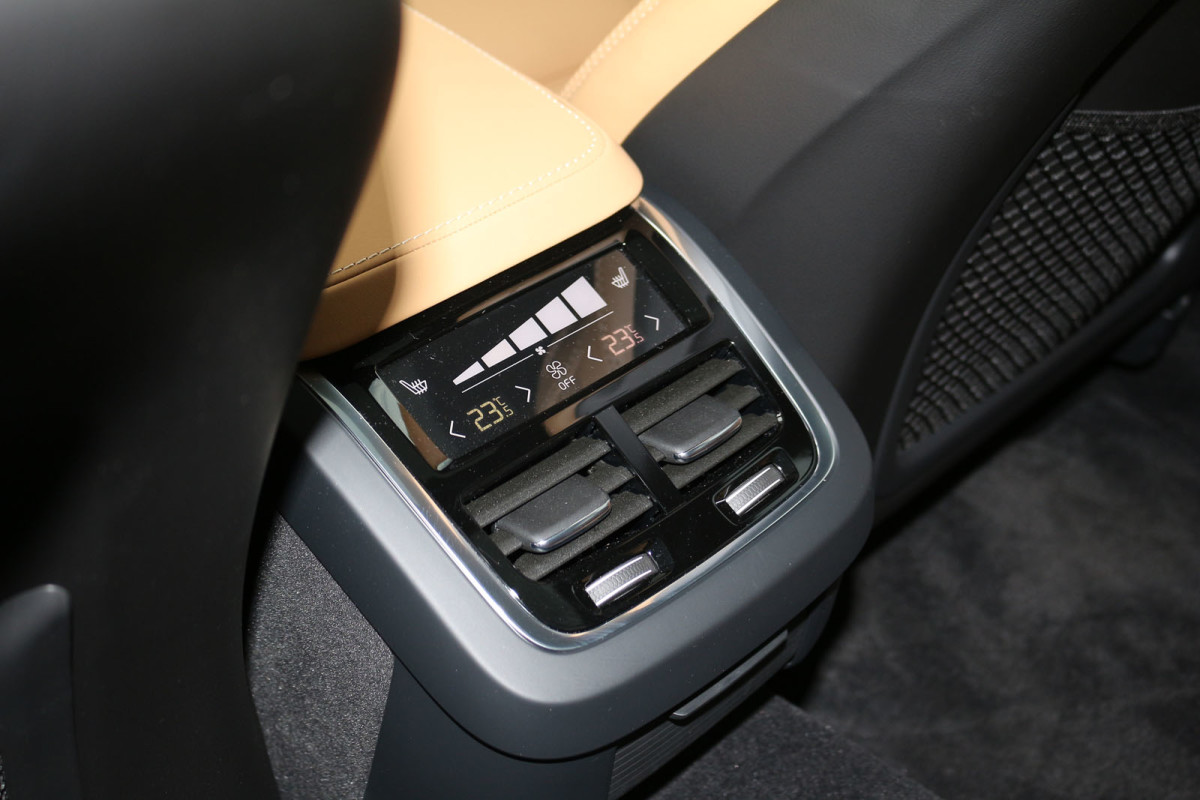 Auto magazin Srbija Test Volvo V90 D5 A AWD Inscription
