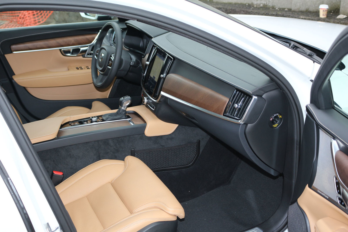 Auto magazin Srbija Test Volvo V90 D5 A AWD Inscription