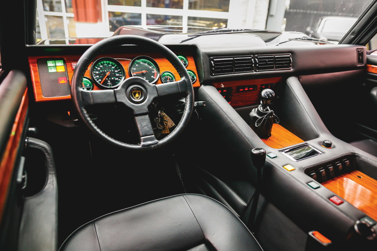 auto-magazin-srbija-lamborghini-lm-002-american
