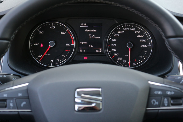 auto magazin srbija test seat ateca 1,6 tdi style