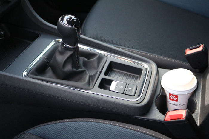 auto magazin srbija test seat ateca 1,6 tdi style