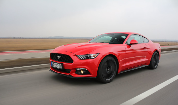 Auto magazin Srbija Ford Mustang Fastback 2.3 GTDi EcoBoost