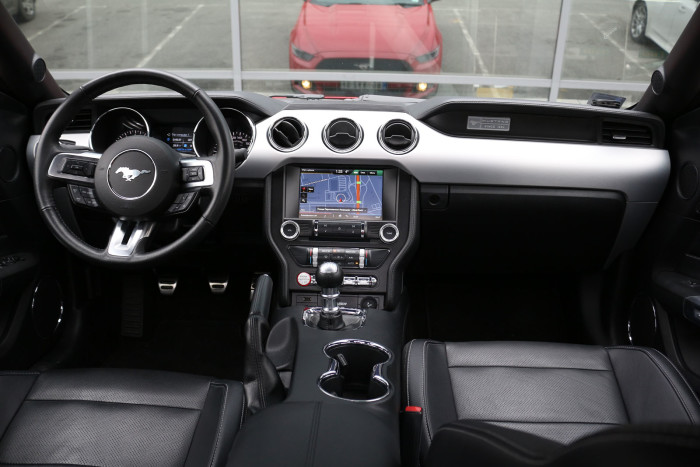 Auto magazin Srbija Ford Mustang Fastback 2.3 GTDi EcoBoost