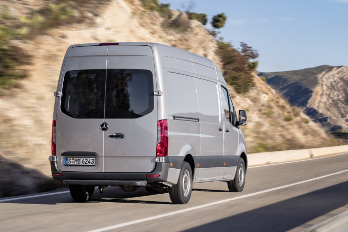 auto magazin srbija novi mercedes sprinter