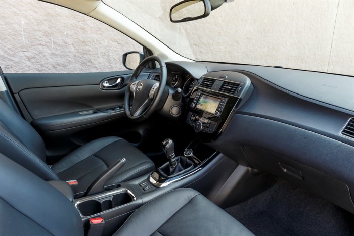 auto magazin srbija nissan pulsar limited edition nissan lf auto centar beograd