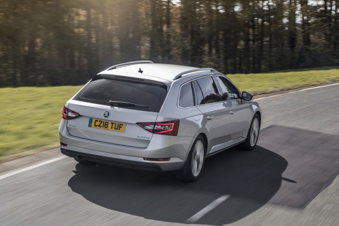 auto-magazin-srbija-skoda-superb-blindirana-armored