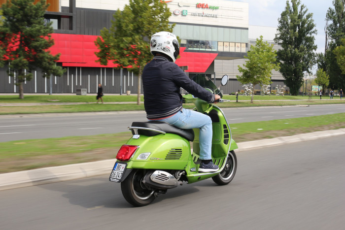 Auto magazin Srbija Test Vespa GTS 300 Super