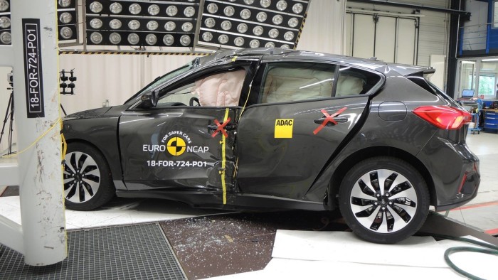 auto-magazin-srbija-ford-focus-crash-test-euro-ncap-3