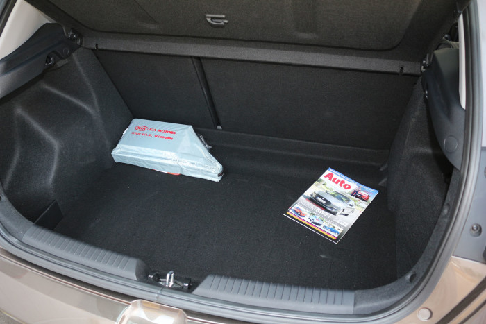 Auto magazin Srbija Test Kia Cee'd 1,4 CVVT World Cup Vision