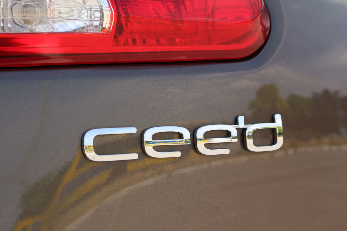 Auto magazin Srbija Test Kia Cee'd 1,4 CVVT World Cup Vision