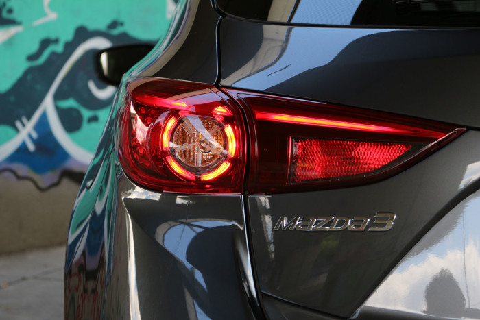 auto magazin srbija test mazda 3 1,5 dizel