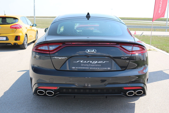 auto magazin srbija kia stinger test