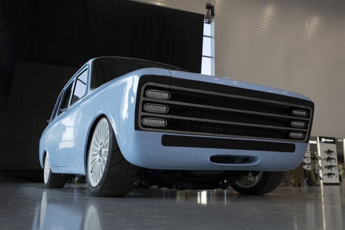 auto-magazin-srbija-kalashnikov-cv-1