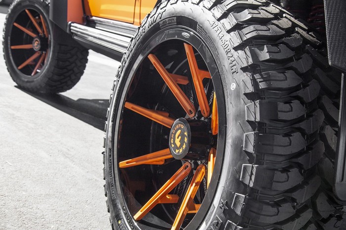 auto-magazin-srbija-mercedes-benz-g550-4x42-kylie-jenner