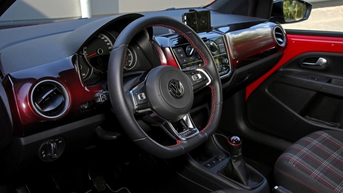 auto-magazin-srbija-vw-up-gti-tuning