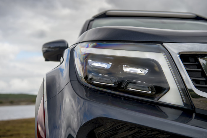 auto magazin srbija nissan navara dark sky concept
