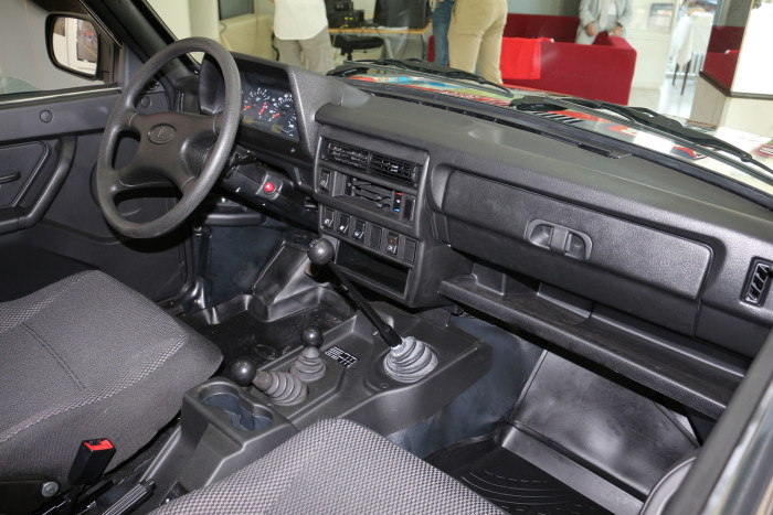 auto magazin srbija aleksandar kolarov lada niva