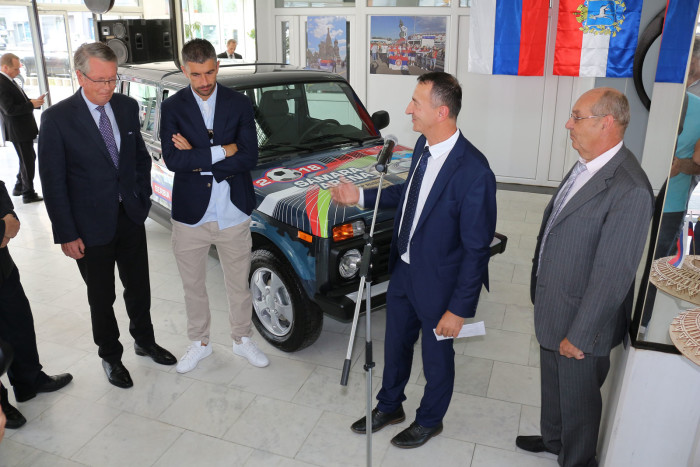 auto magazin srbija aleksandar kolarov lada niva