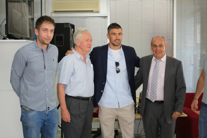 auto magazin srbija aleksandar kolarov lada niva