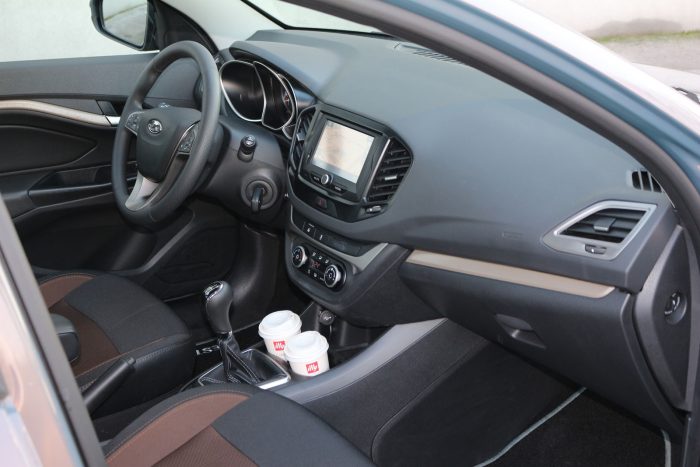 auto magazin srbija test lada vesta 1.6