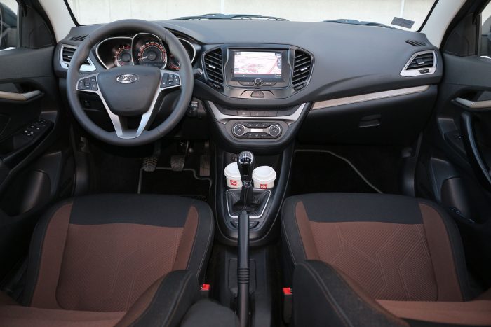 auto magazin srbija test lada vesta 1.6