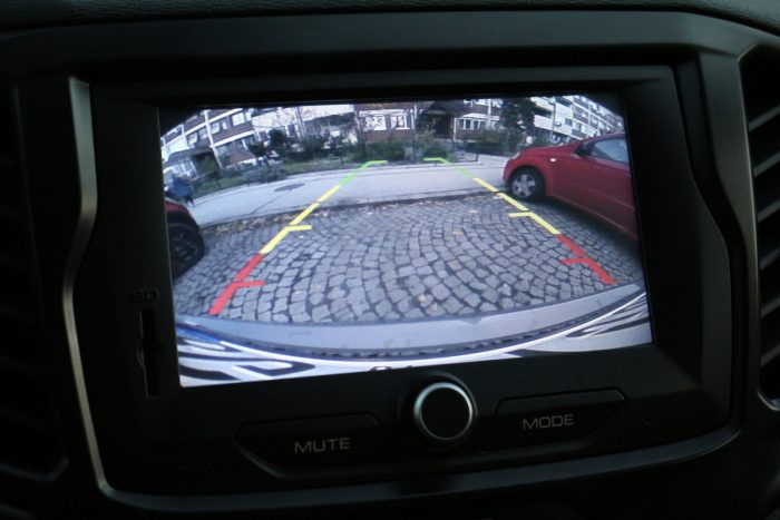 auto magazin srbija test lada vesta 1.6
