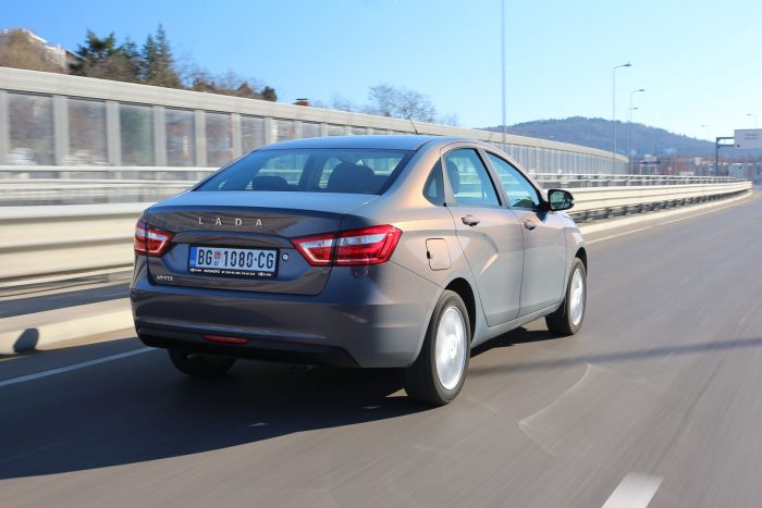 auto magazin srbija test lada vesta 1.6