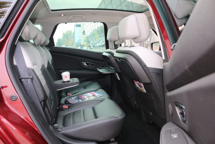 auto magazin srbija test renault scenic tce160