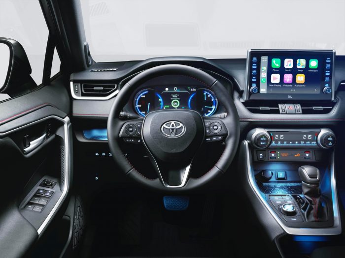 Auto-magazin-Srbija-2020-Toyota-RAV4-Plug-In-Hybrid