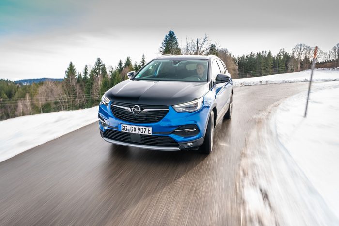 auto magazin srbija opel grandland x hybrid4