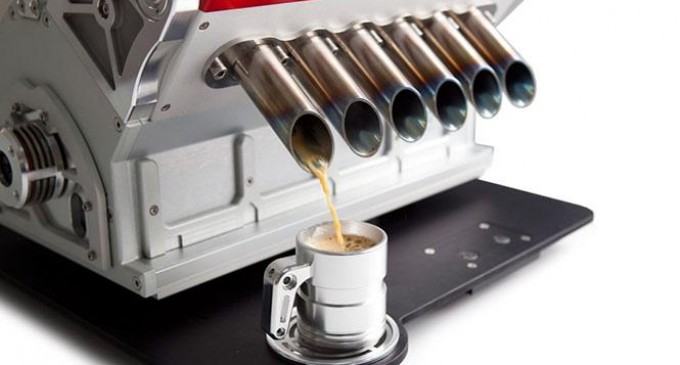 Espresso Veloce Serie Titanio V12 od 10.800 evra