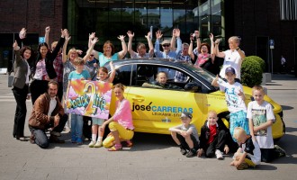 Opel poklonio auto fondaciji Hoze Kareras