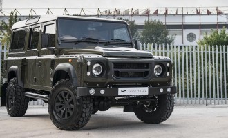 Land Rover Defender Kahn Design & CTC