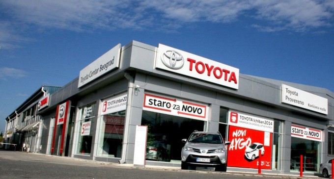 Sajmske cene i besplatan prvi servis u Toyota Centru Beograd
