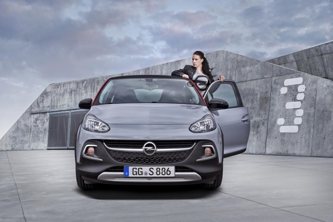 auto magazin Opel Adam Rocks S