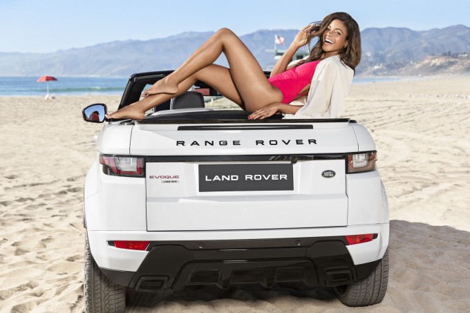 auto magazin srbija Bond girl Naomie Harris Range Rover Evoque Convertible