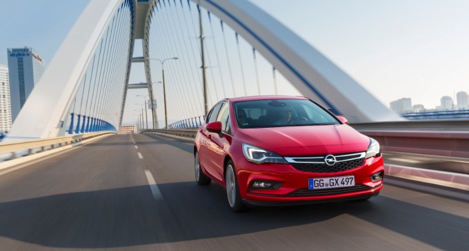 Nova Opel Astra osvojila maksimalnih pet zvezdica na kreš testu