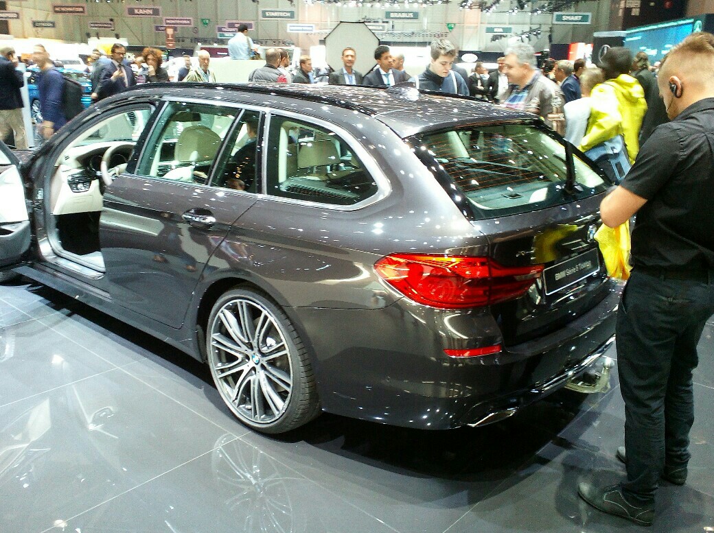 BMW 5 Series Touring ekskluzivno za Evropu