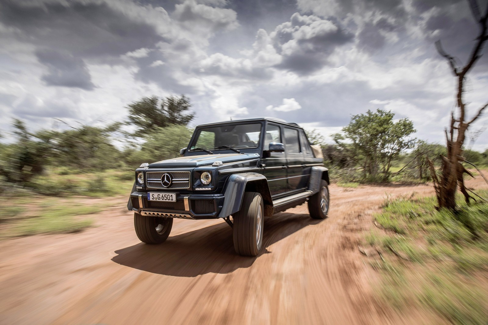 Auto-magazin-Srbija-Mercedes-Maybach-G650-Landaulet