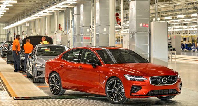 Volvo zaustavlja proizvodnju do 14. aprila