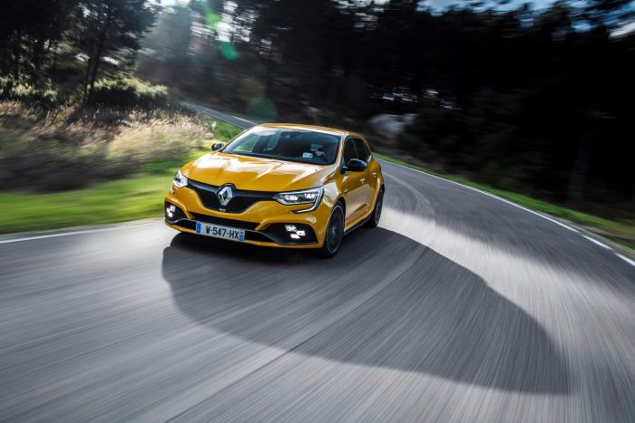 auto-magazin-srbija-2019-renault-megane-rs-trophy