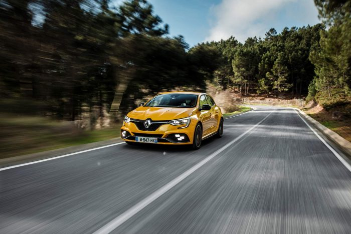 auto-magazin-srbija-2019-renault-megane-rs-trophy