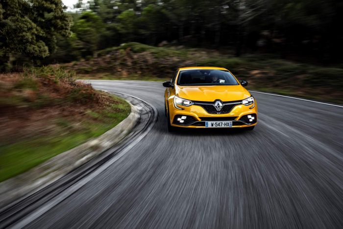 auto-magazin-srbija-2019-renault-megane-rs-trophy