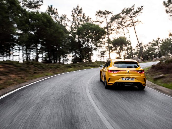 auto-magazin-srbija-2019-renault-megane-rs-trophy