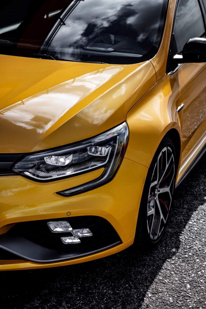 auto-magazin-srbija-2019-renault-megane-rs-trophy