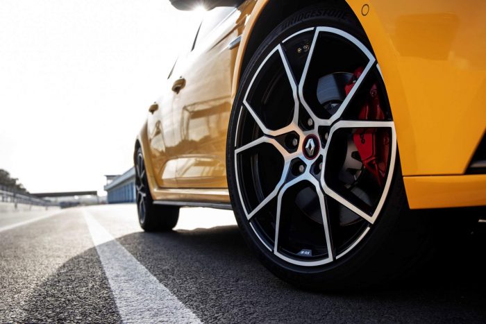 auto-magazin-srbija-2019-renault-megane-rs-trophy